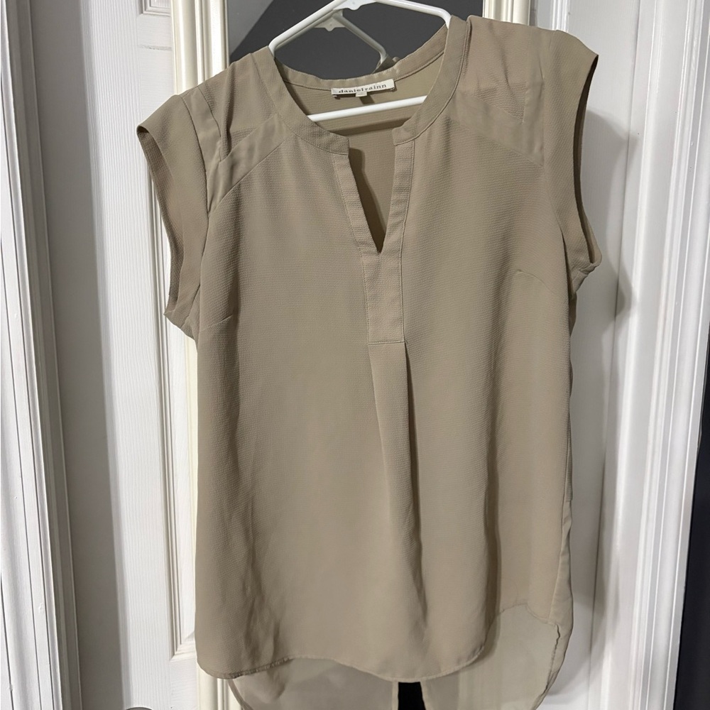 Daniel Rainn Beige Cap Sleeve Split-Neck Blouse